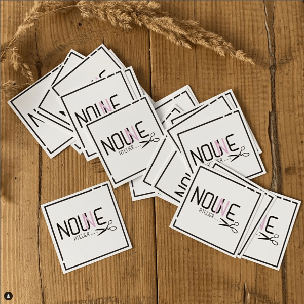 Plusieurs cartes de visite Noune